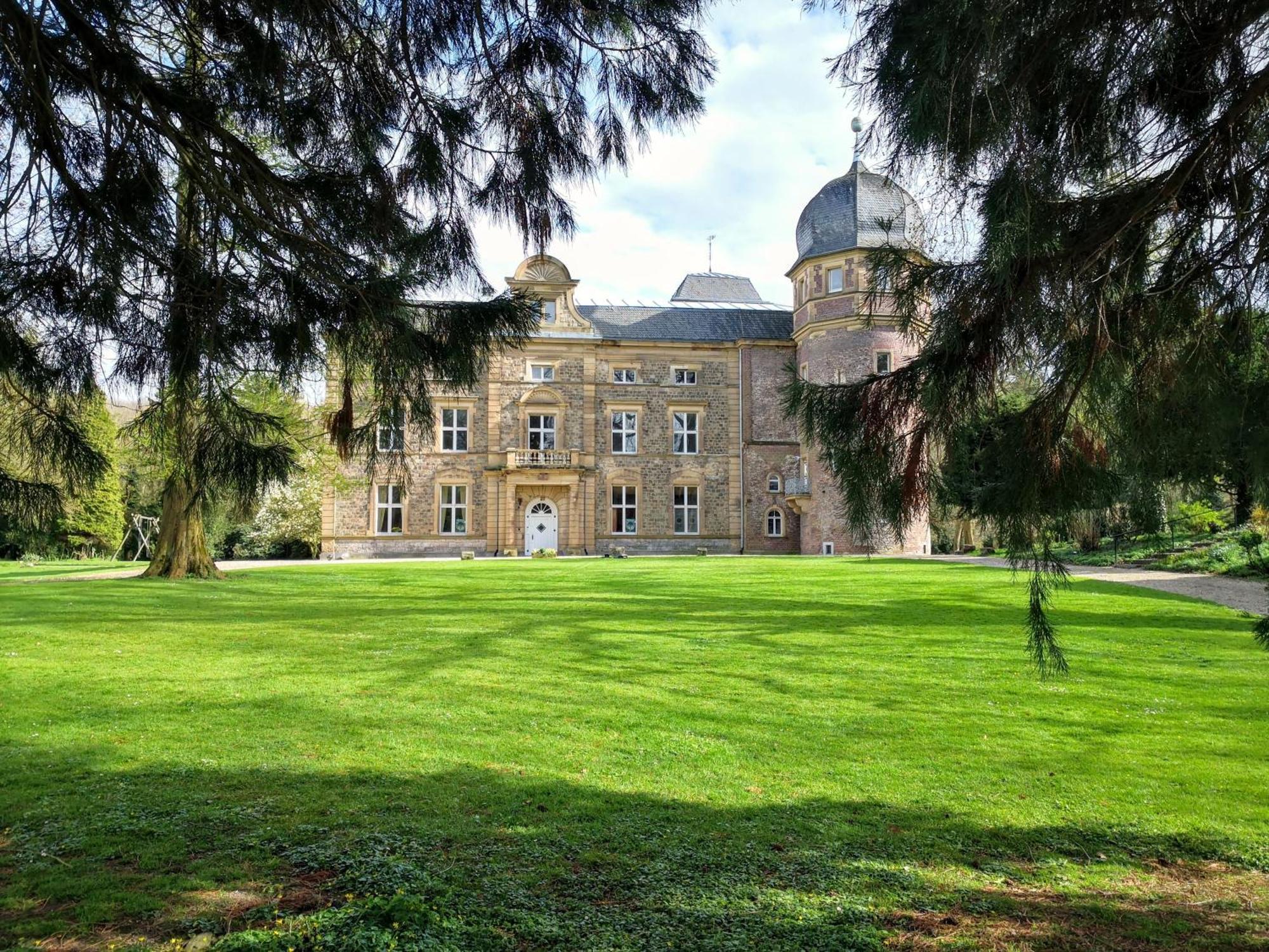 Apartments Am Schloss Rimburg Ubach-Palenberg エクステリア 写真